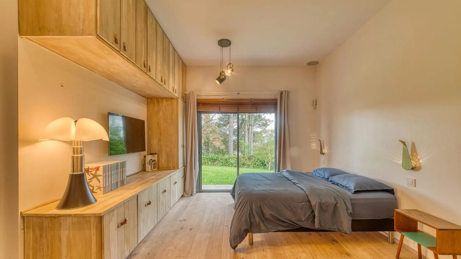 Holiday home L'Avedis - Magnifique Maison De Luxe Avec Piscine Montanay